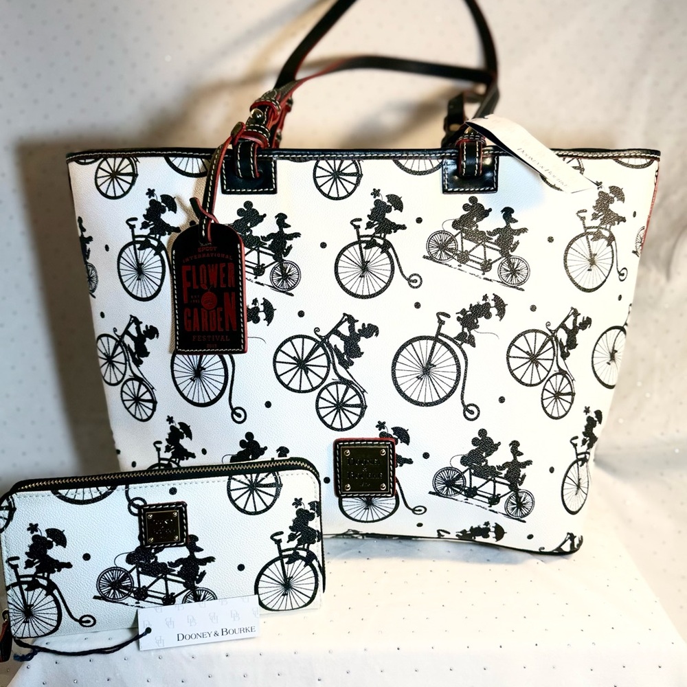 Dooney & Bourke Black and White Tote Bag with Timeless Elegance
